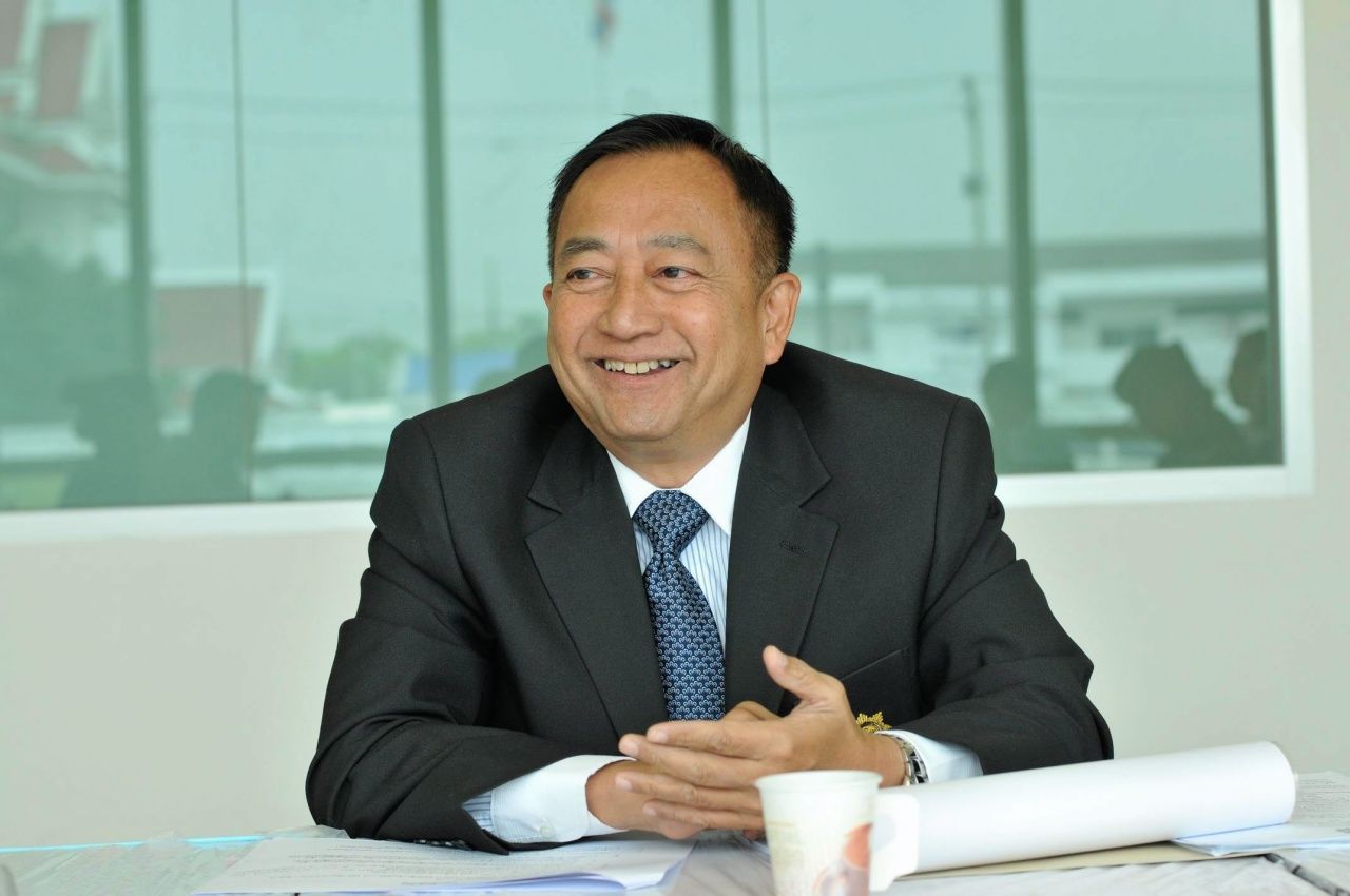 สมัยนั่งเก้าอี้ ผอ.กองสลาก