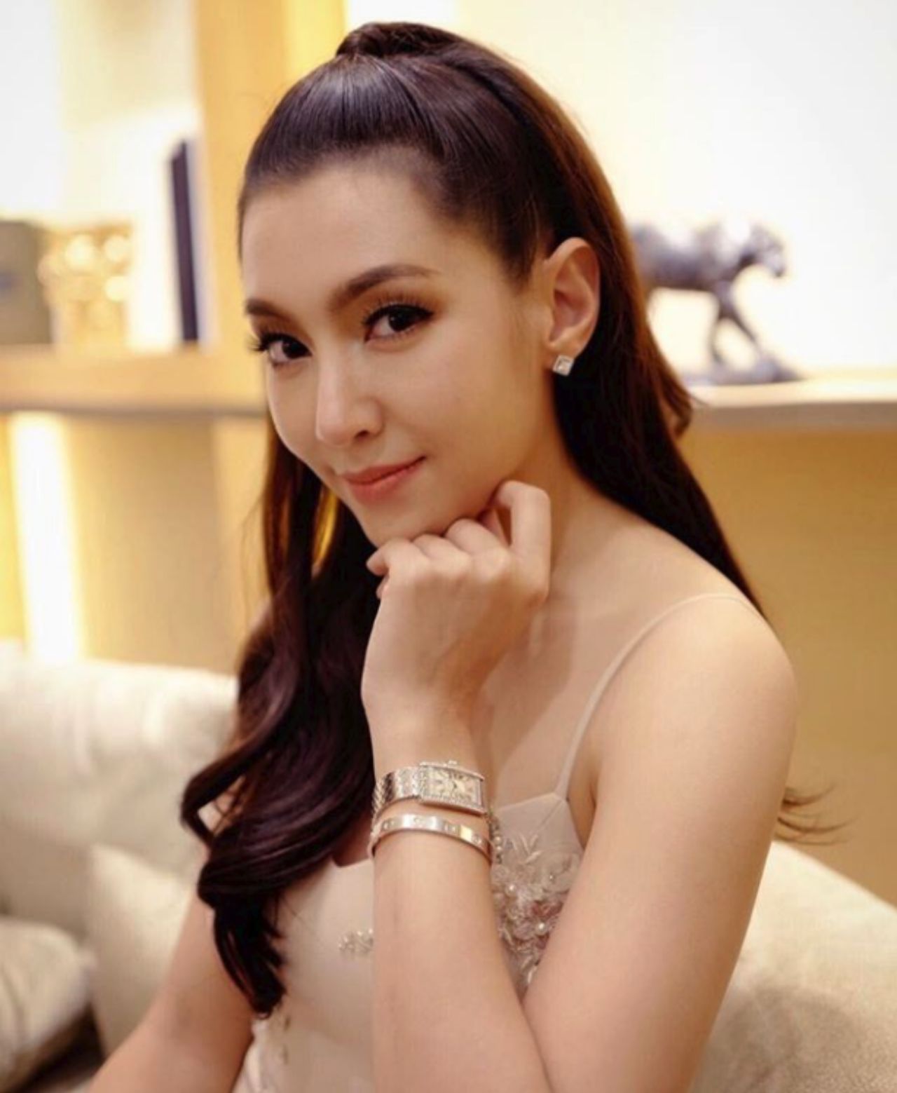 หน้าผากสวยแบบเบลล่าก็น่าโชว์