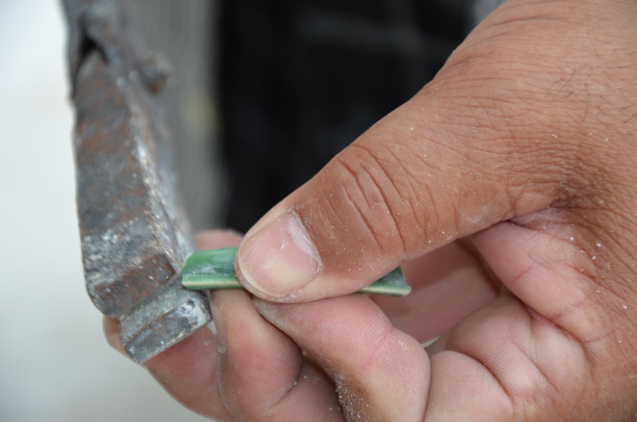 ขั้นตอนการขริบกระเบื้องถ้วย