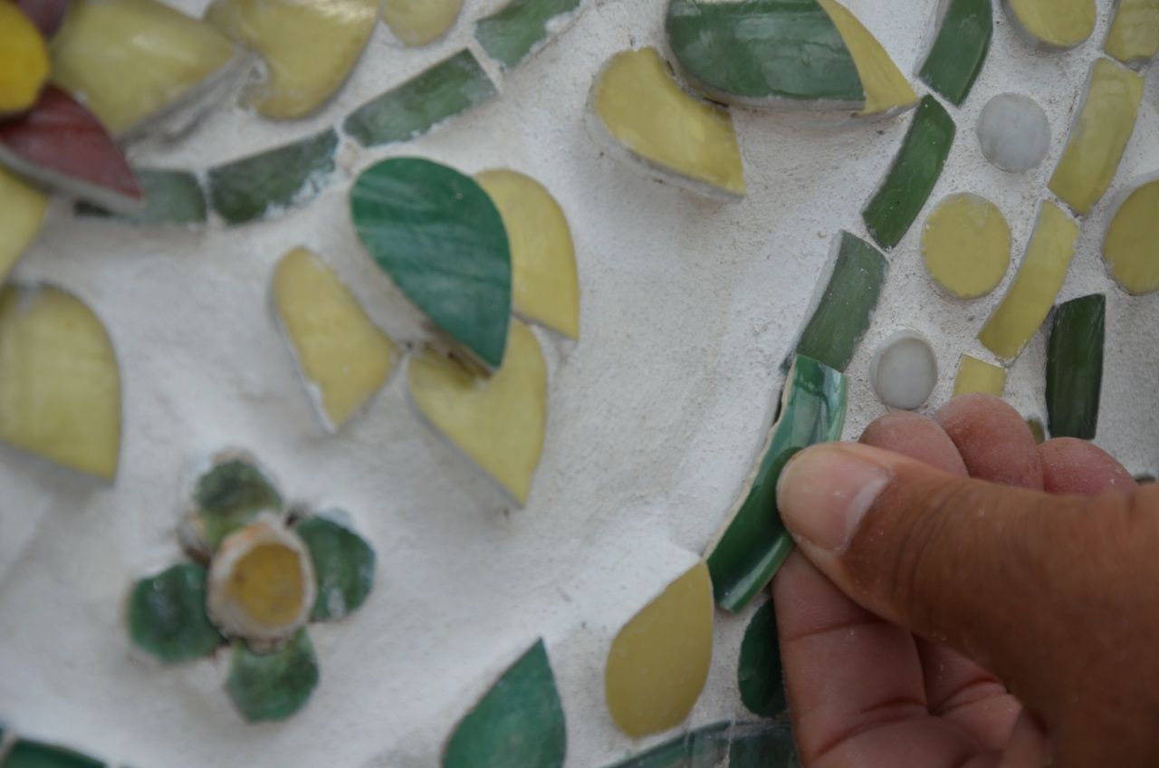 การประดับกระเบื้องถ้วย