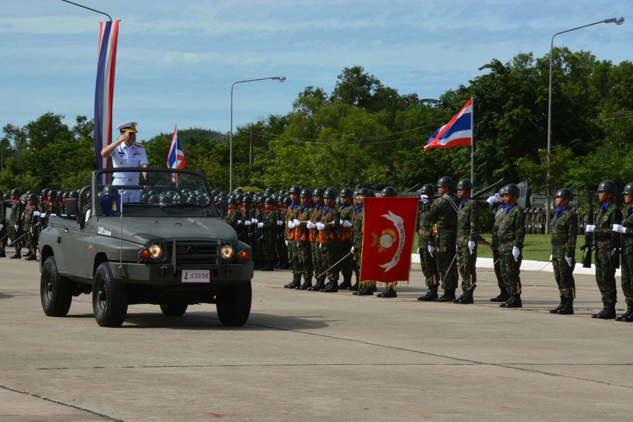 สวนสนาม สมเกียรติ ยิ่งใหญ่