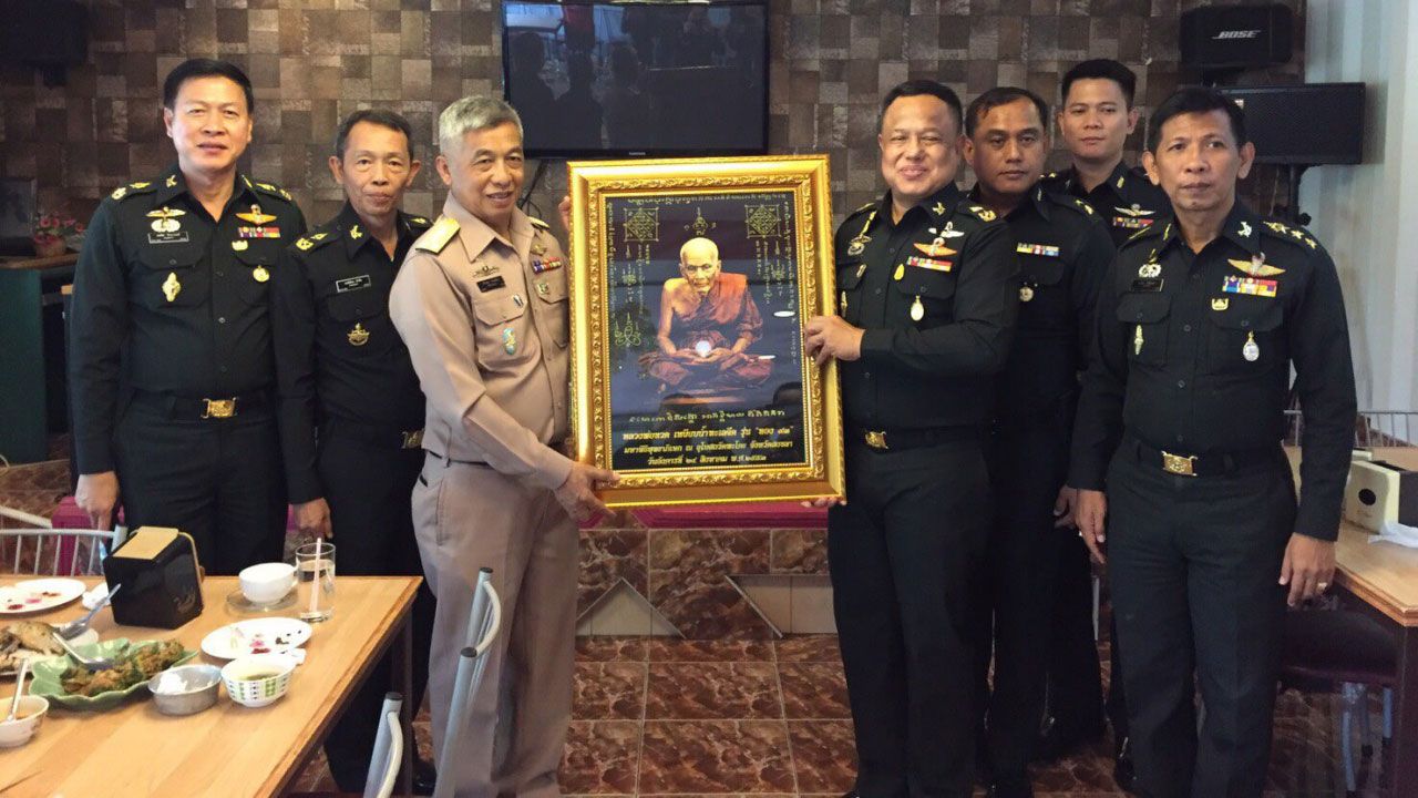 ผบ.มทบ.18 นำกำลังพลเข้าแสดงความยินดีกับ จก.ธน.