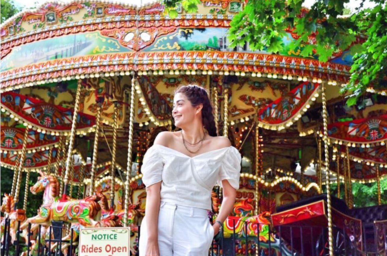 เปิดไหล่ดูโก้ไปอีก