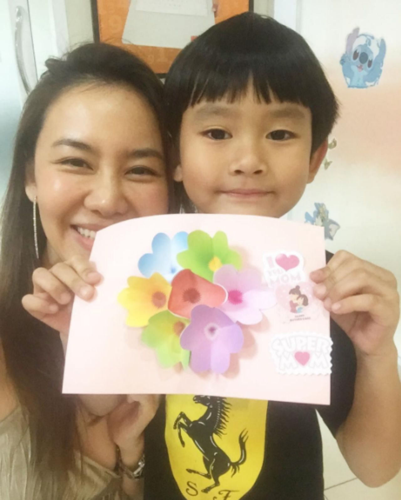 คุณแม่นาเดีย กับ น้องนพ