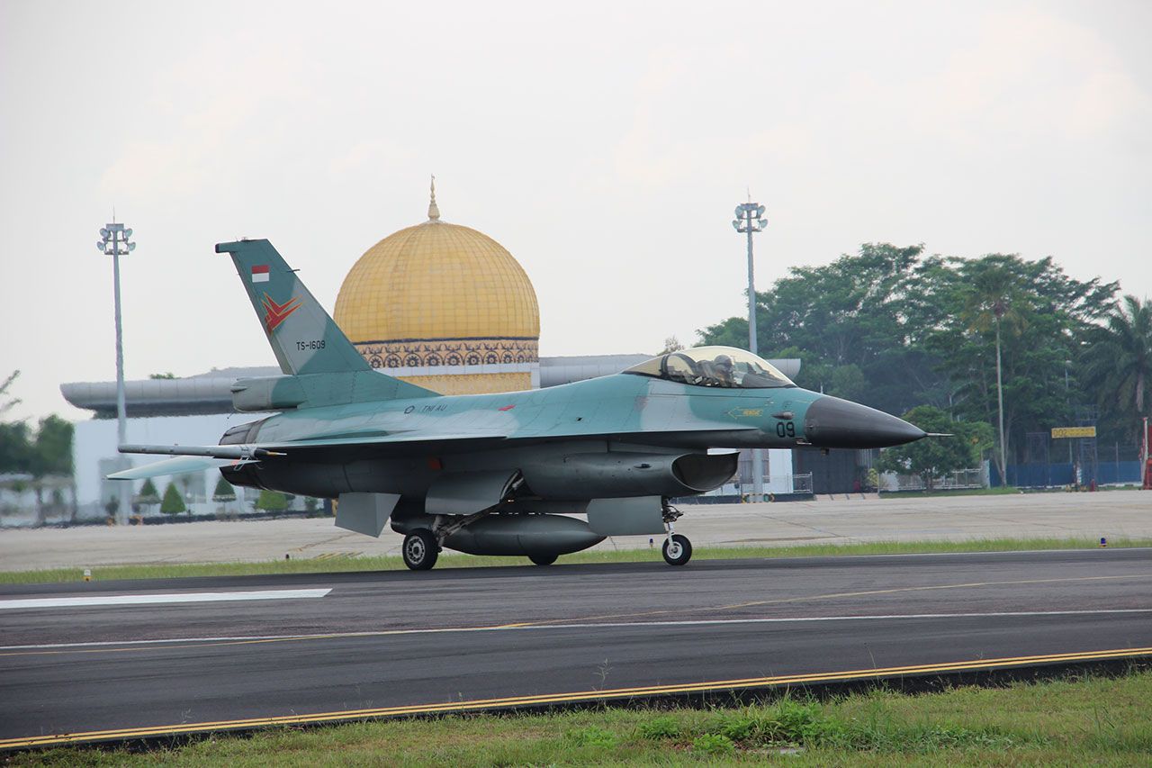 F-16ไทย ดูงามสง่า สมราคา