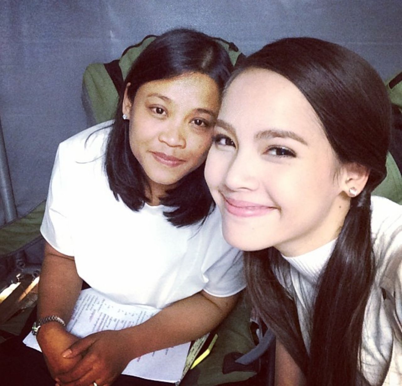 แม่อยู่กับญาญ่าทุกที่