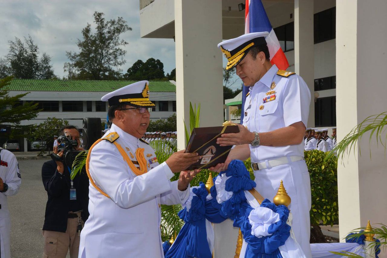 พล.ร.ท.พรชัย ปิ่นทอง ผบ.ทร.ภ.2 ให้การต้อนรับ