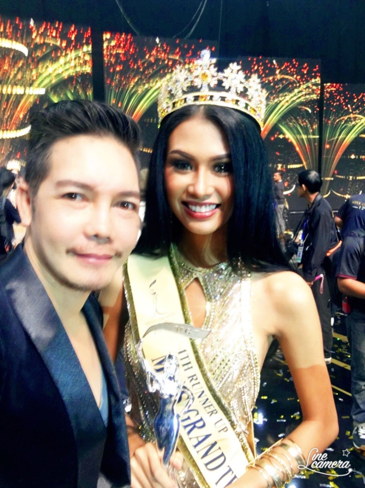 นน นนทัช นิธิพานิช ผู้อำนวยการกองมิสแกรนด์อุบลราชธานี กับแป้งหอม 