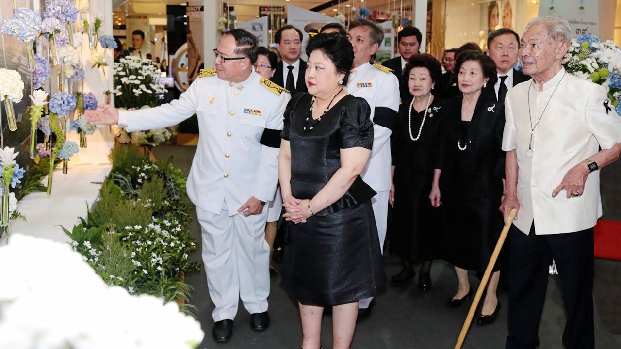 พระเจ้าวรวงศ์เธอ พระองค์เจ้าโสมสวลี พระวรราชาทินัดดามาตุ เสด็จไปทรงเปิดงาน “โครงการหลวง 48” เพื่อสำนึกในพระมหากรุณาธิคุณ พระบาทสมเด็จพระปรมินทรมหาภูมิพลอดุลยเดช บรมนาถบพิตร และเฉลิมพระเกียรติ สมเด็จพระนางเจ้าสิริกิติ์ พระบรมราชินีนาถ ณ ศูนย์การค้าเซ็นทรัลเวิลด์ เมื่อวันที่ 4 สิงหาคม.