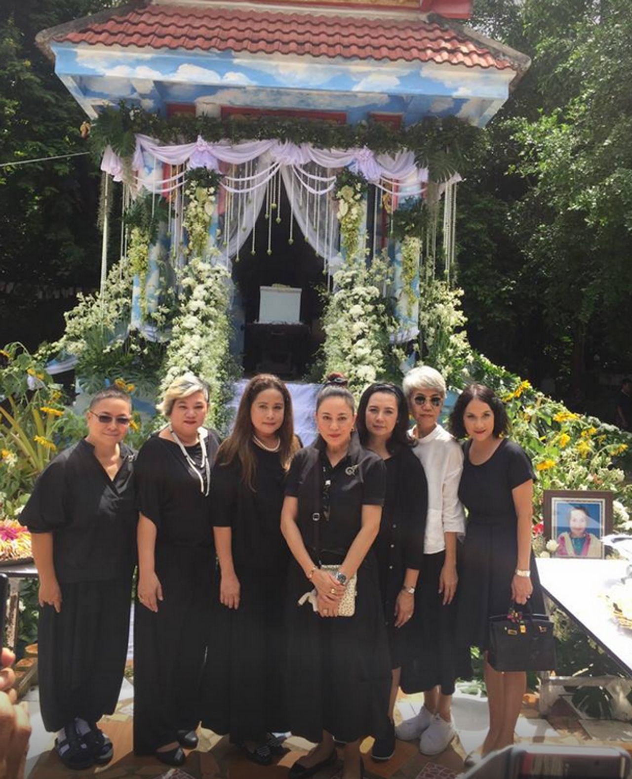 ภาพจากเฟซบุ๊ก Suttira Klinsrisuk