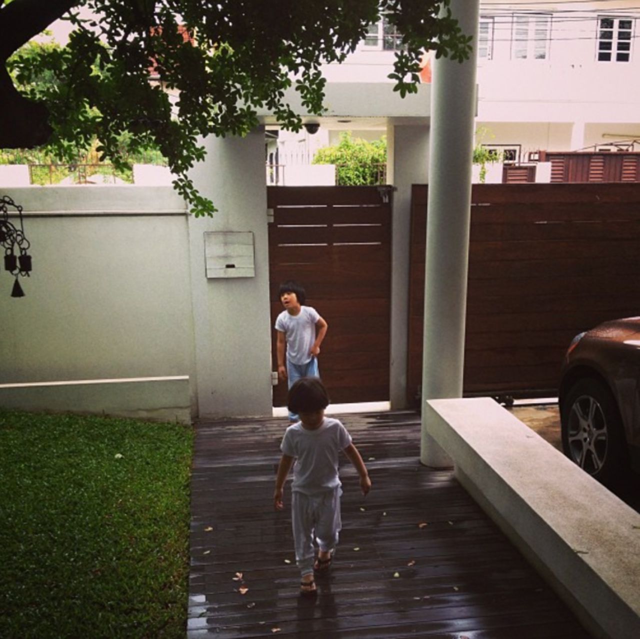 ในรั้วไม้น่าอยู่