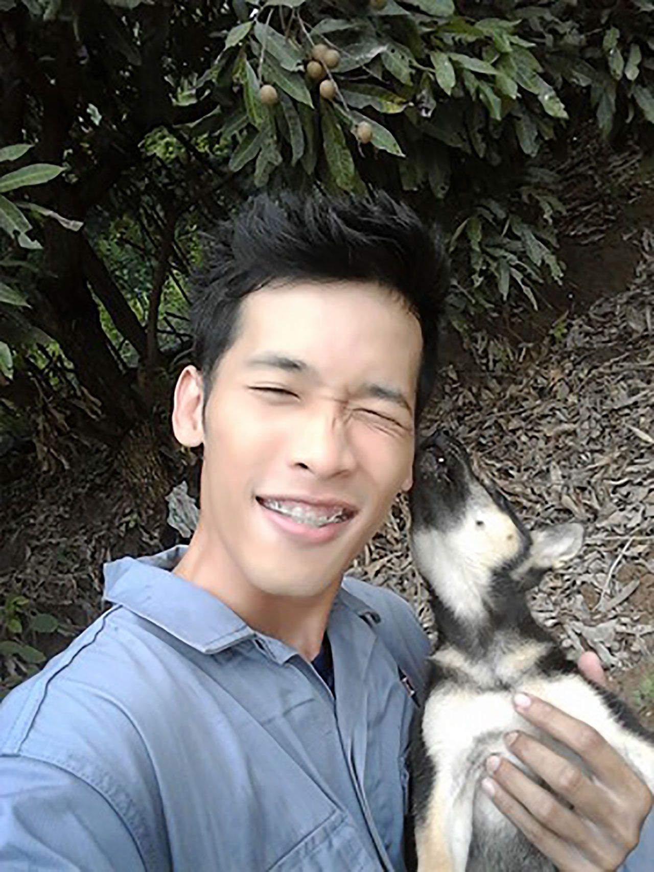 นายอรรถพลกับเจ้าหมีก่อนถูกงูรัด