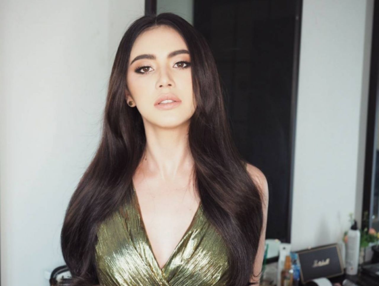 ขาวพอไหม