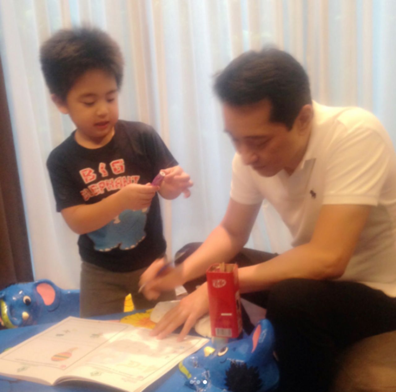 คุณพ่อกับลูกชาย