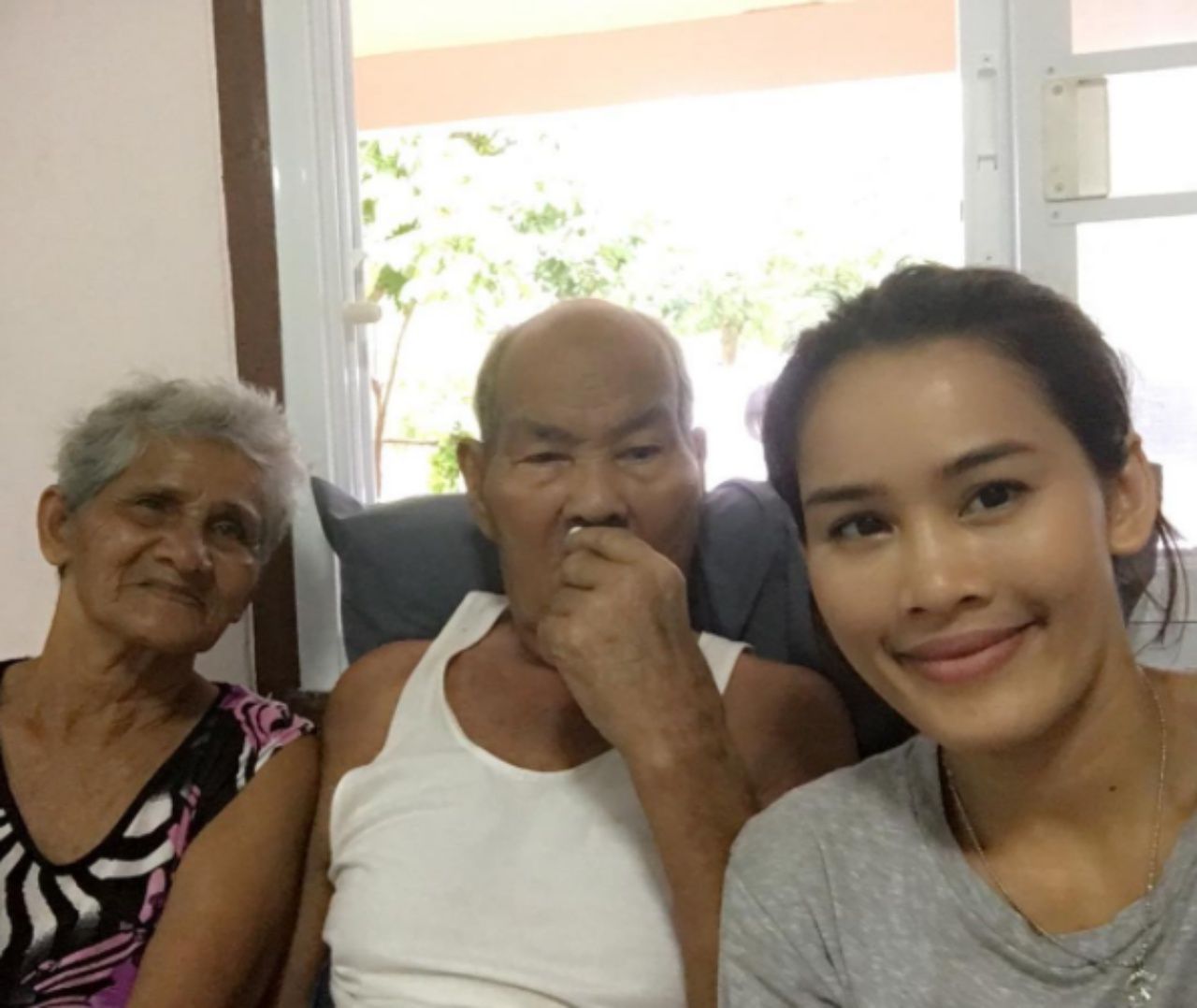 พ่อกับแม่ หนูเล็ก