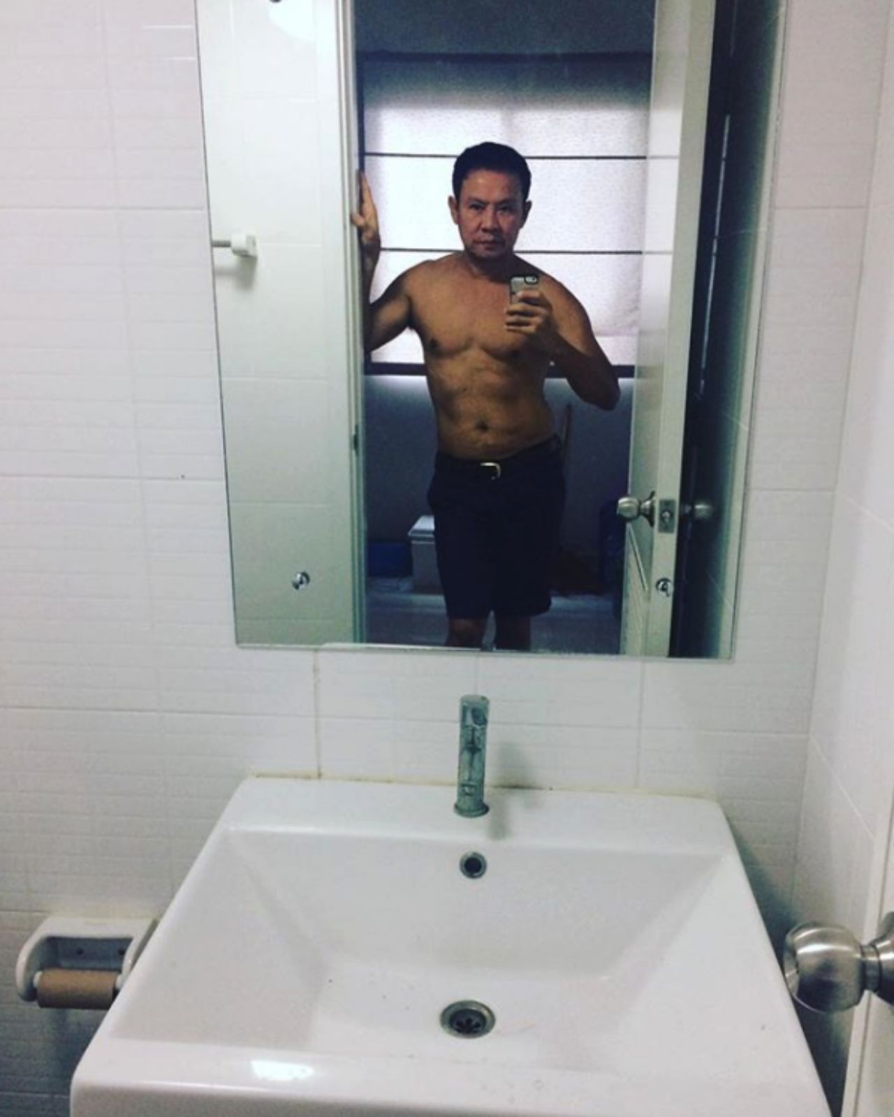 ดูหุ่นทั้งวัน 