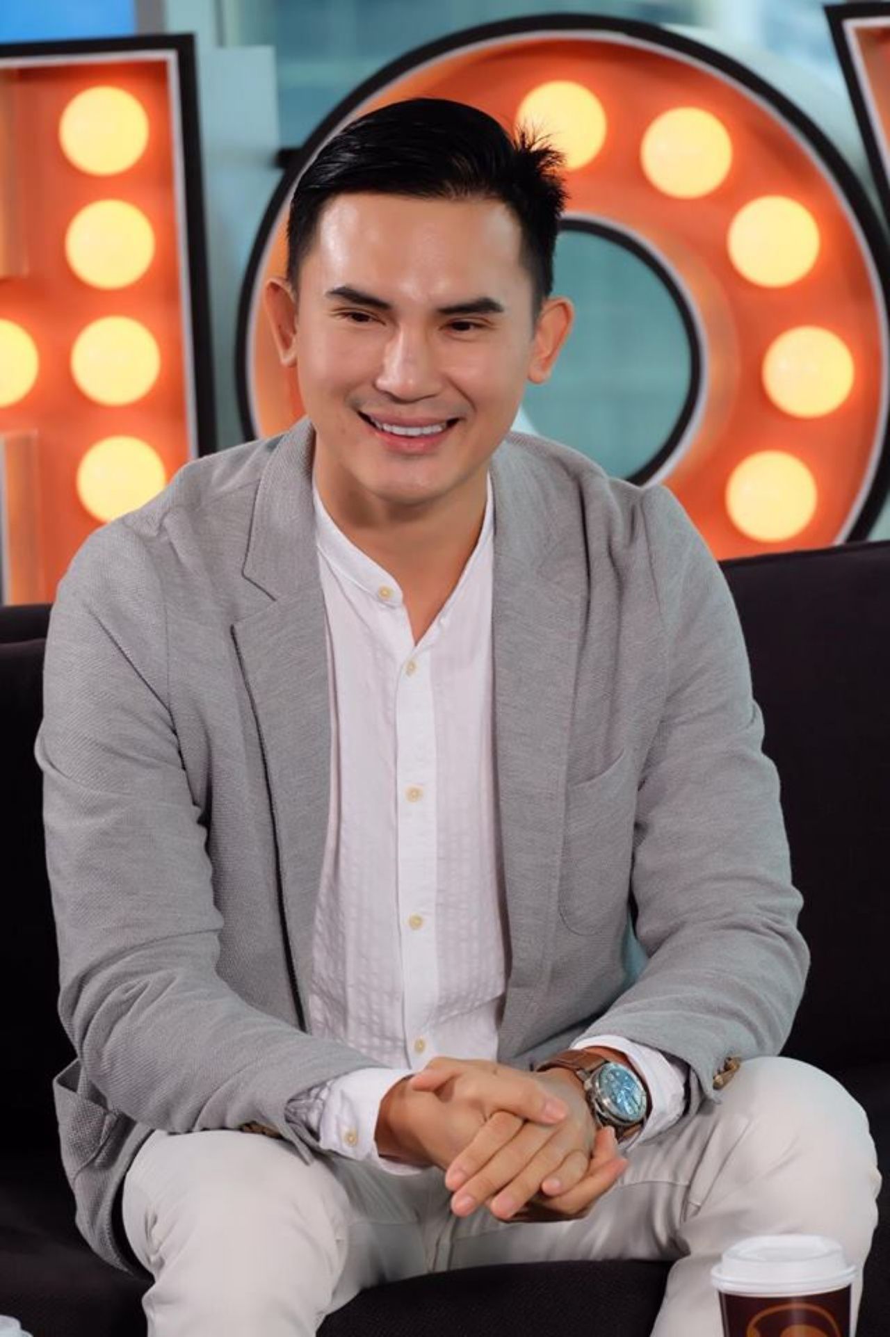 ภาพจากเฟสบุ๊คคุยเช้าShow