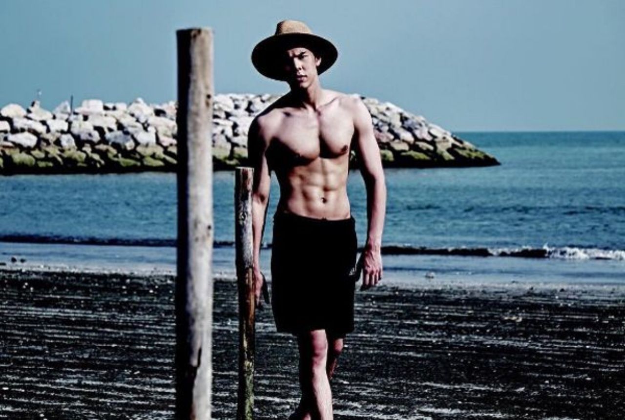 ปัจจุบันล่ำน่ากินๆ 