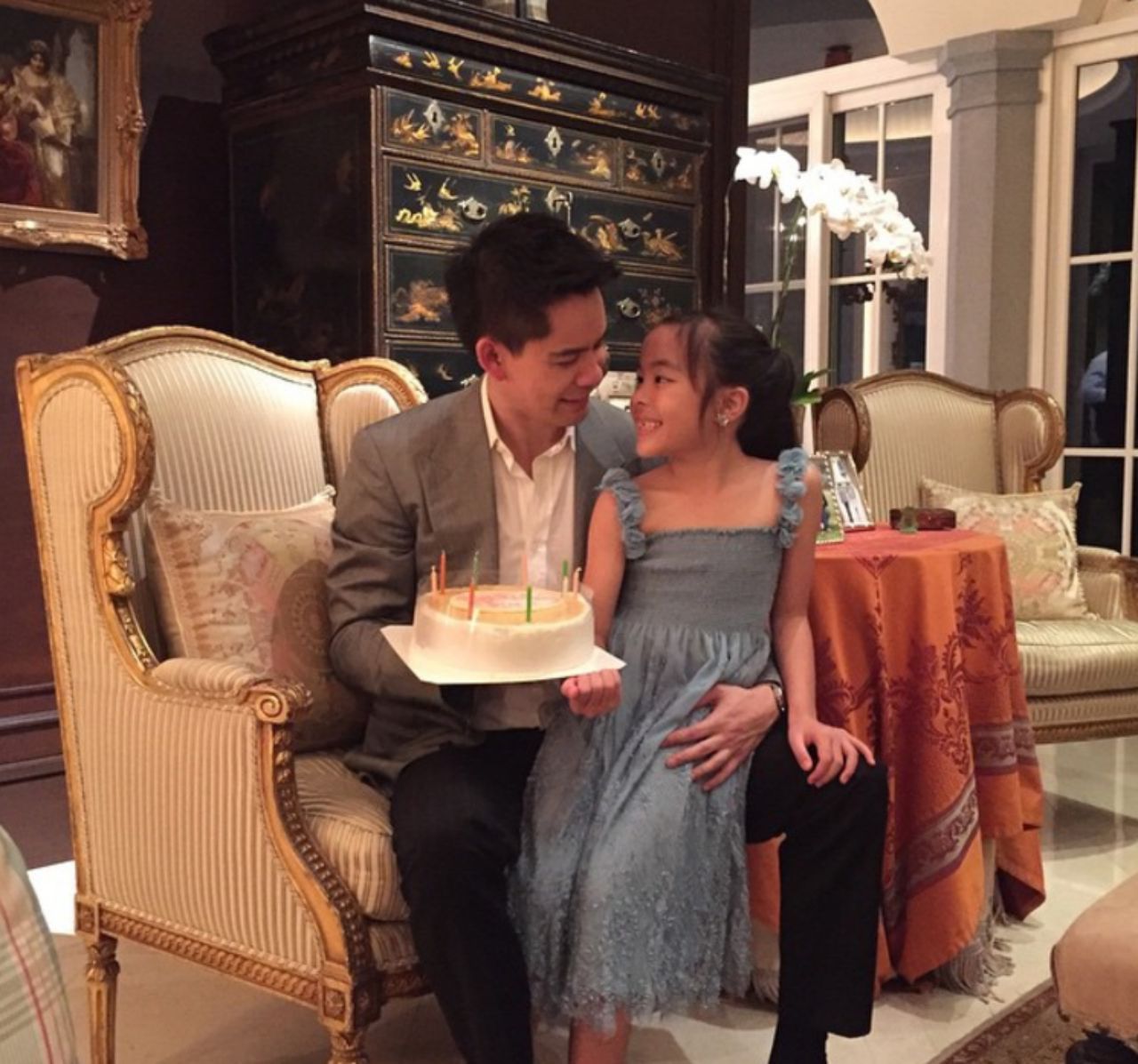 โซฟานี้ก็ใช้บ่อยกับหลานๆ 