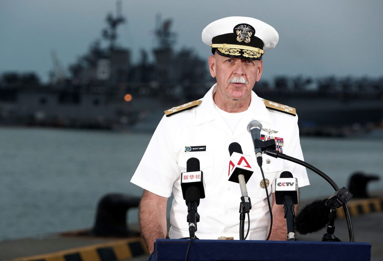 พลเรือเอกสกอตต์ สวิฟต์ ผู้บัญชาการกองเรือรบแปซิฟิกของสหรัฐฯ