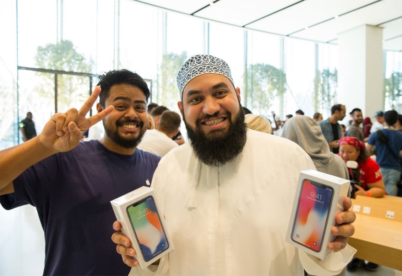 Apple สาขา Dubai Mall
