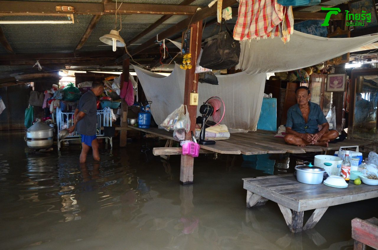 บ้านของตาวิน น้ำท่วมถึงชั้นสอง 