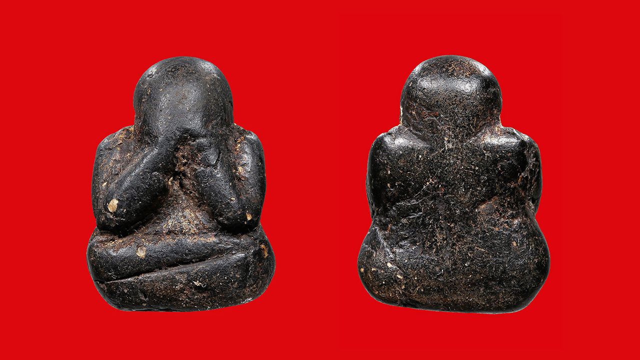 พระปิดตา พิมพ์ปั้น เนื้อผงเคล้ารัก หลวงพ่อแก้ว วัดเครือวัลย์ ของกำนันมานะ คงวุฒิปัญญา.