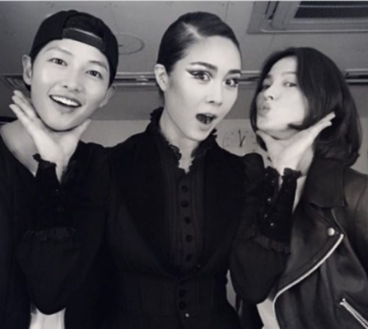 อ๊คจูฮยอน เพื่อนสนิทซงเฮเคียว