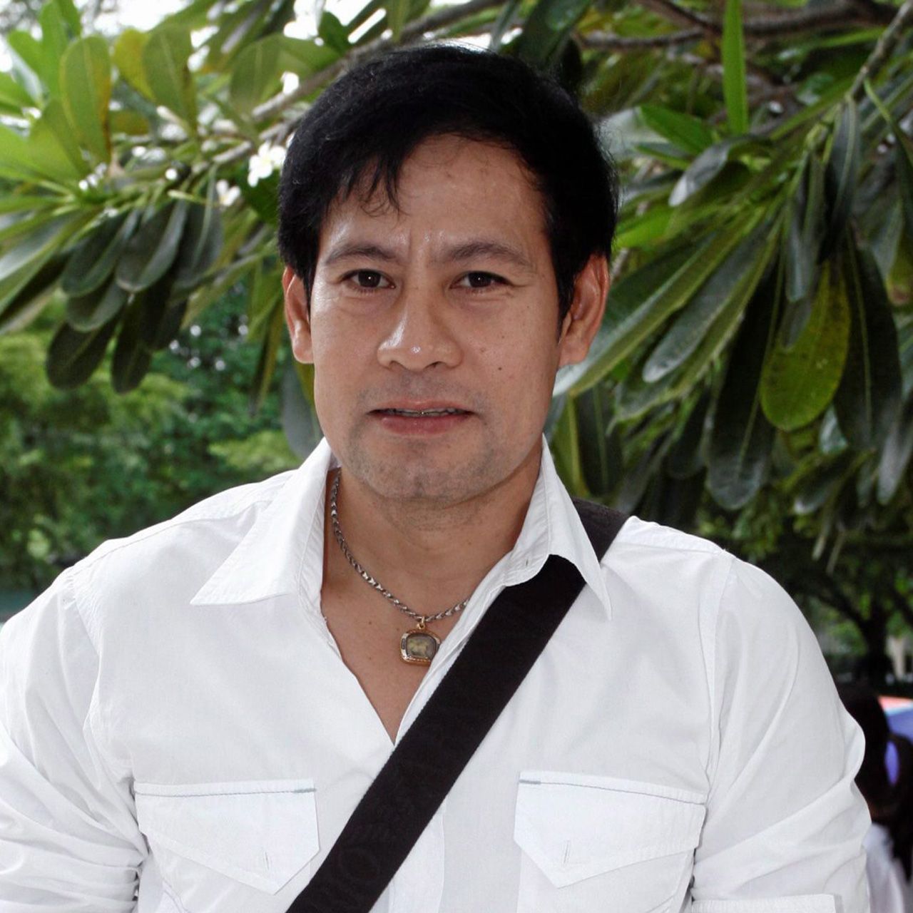 เสร็จงานที่ท้องสนามหลวง ไทด์-เอกพัน ก็นำอาสามูลนิธิร่วมกตัญญู นำข้าวของไปช่วยเหลือผู้ประสบภัยน้ำท่วมที่ จ.ชัยนาทต่อทันที...ทำดีแบบนี้ต้องยกย่อง.