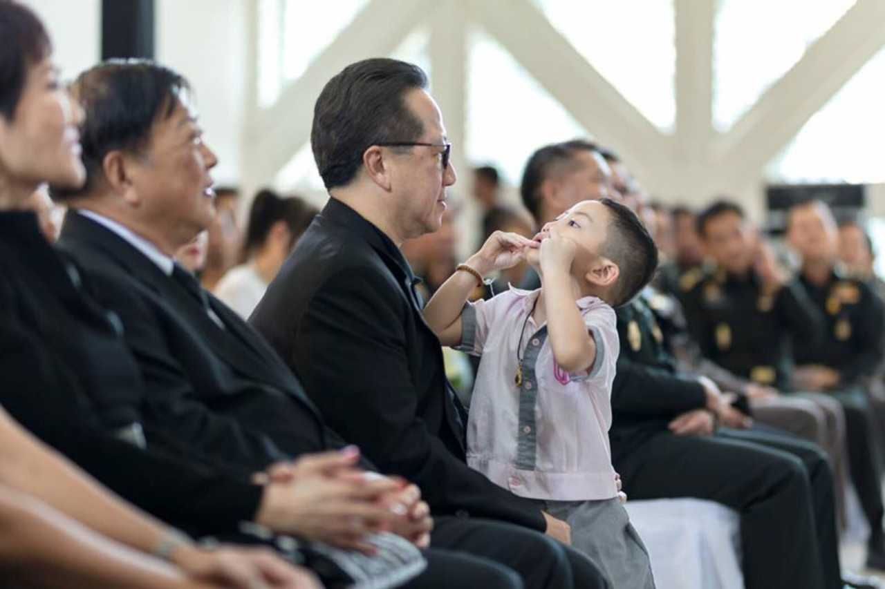 ภาพ FB : Tak Bongkod Bencharongkul