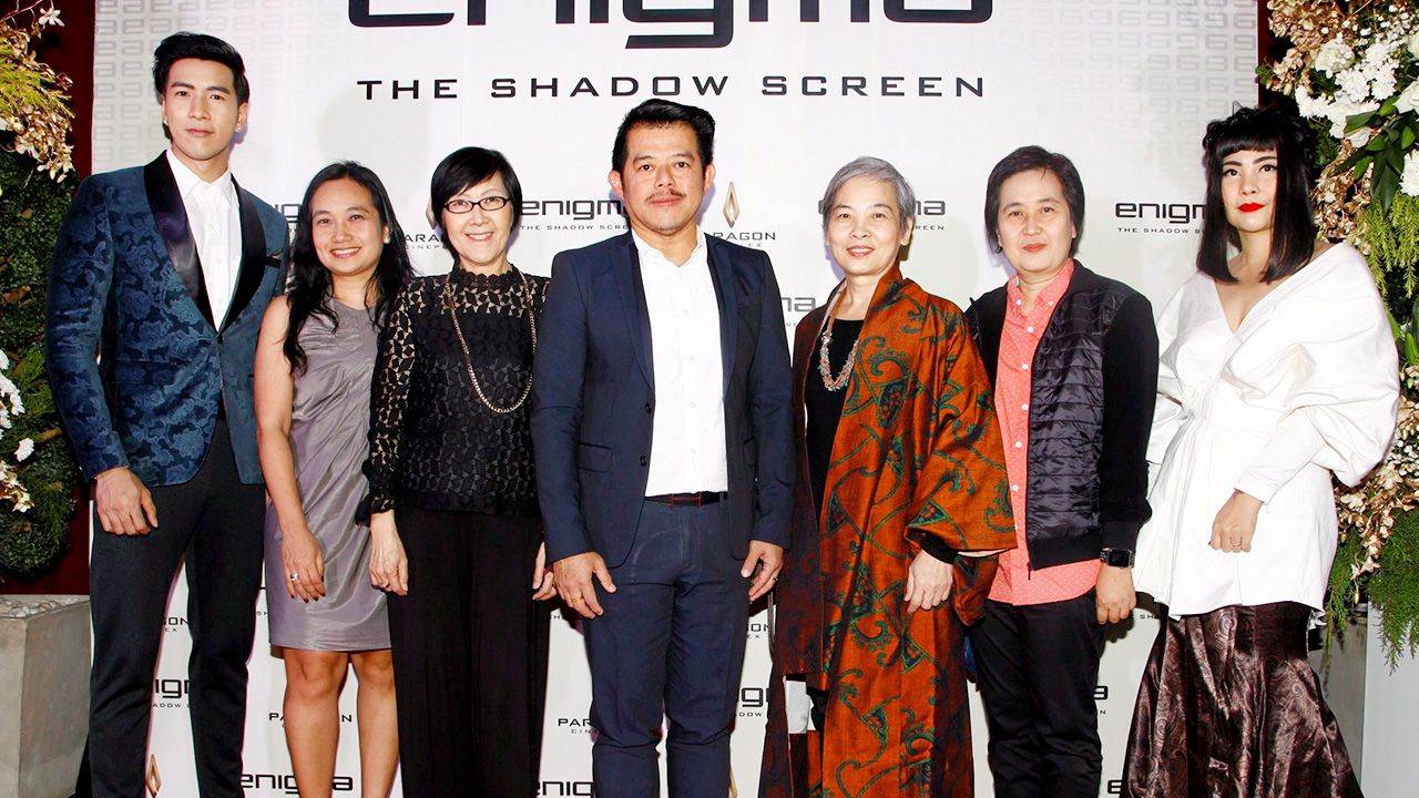 ดูเพลิน นิธิ พัฒนภักดี จัดงาน “ENIGMA VIP Exclusive Movie & Sitdown Dinner” พร้อมชมภาพยนตร์ฟอร์มยักษ์เรื่อง Thor : Ragnarok ศึกอวสานเทพเจ้า” โดยมี วรรณี รัตนพล, ปัทมวรรณ สถาพร, อรวดี เรืองศรี และ วลัยลักษณ์ มุสิกโปฎก มาร่วมชมด้วย ที่พารากอน ซีนีเพล็กซ์ วันก่อน.