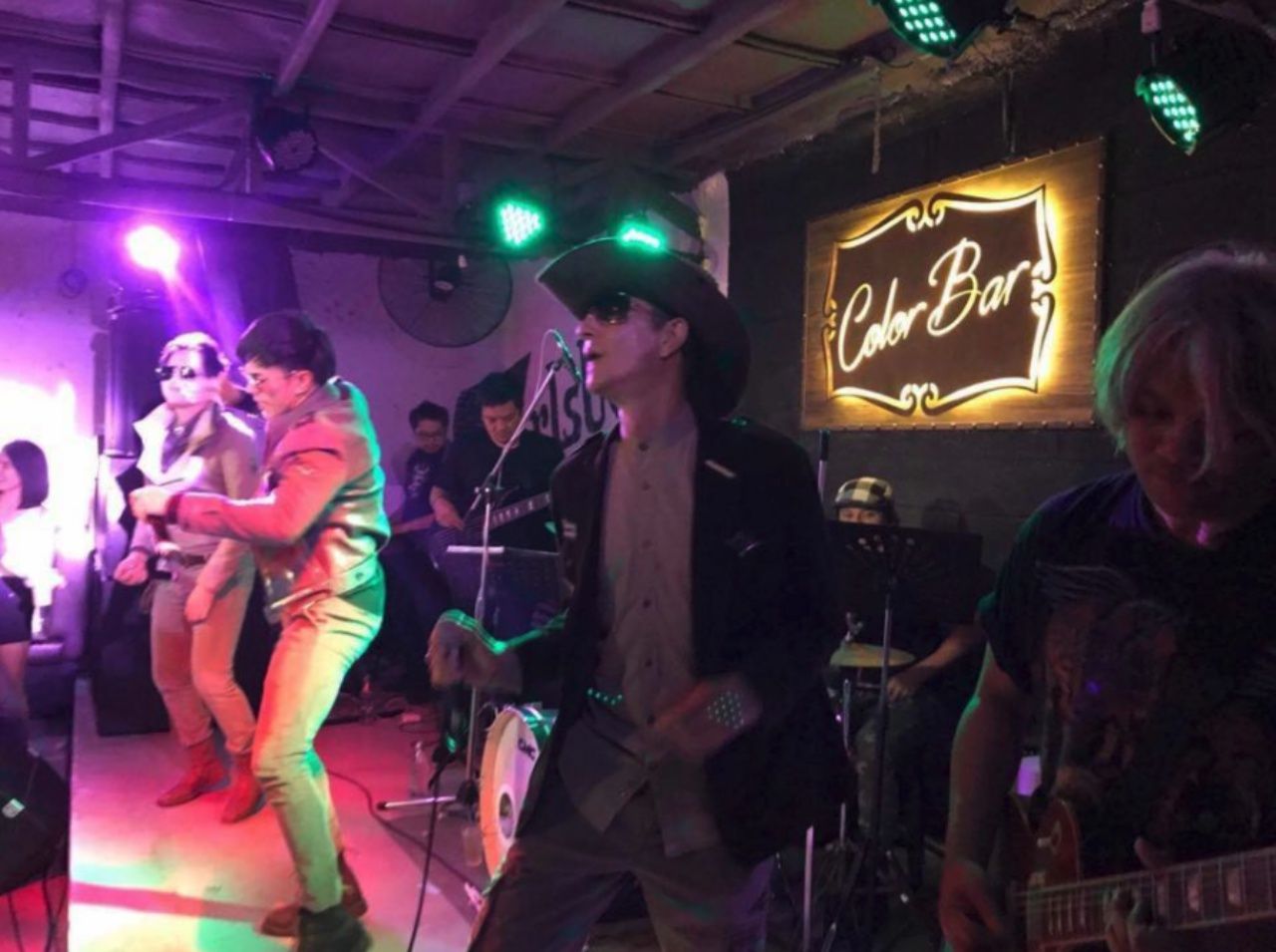 วินาทีเล่นคอนเสิร์ตก่อนเสียชีวิต ภาพจาก FB SiamTownUS