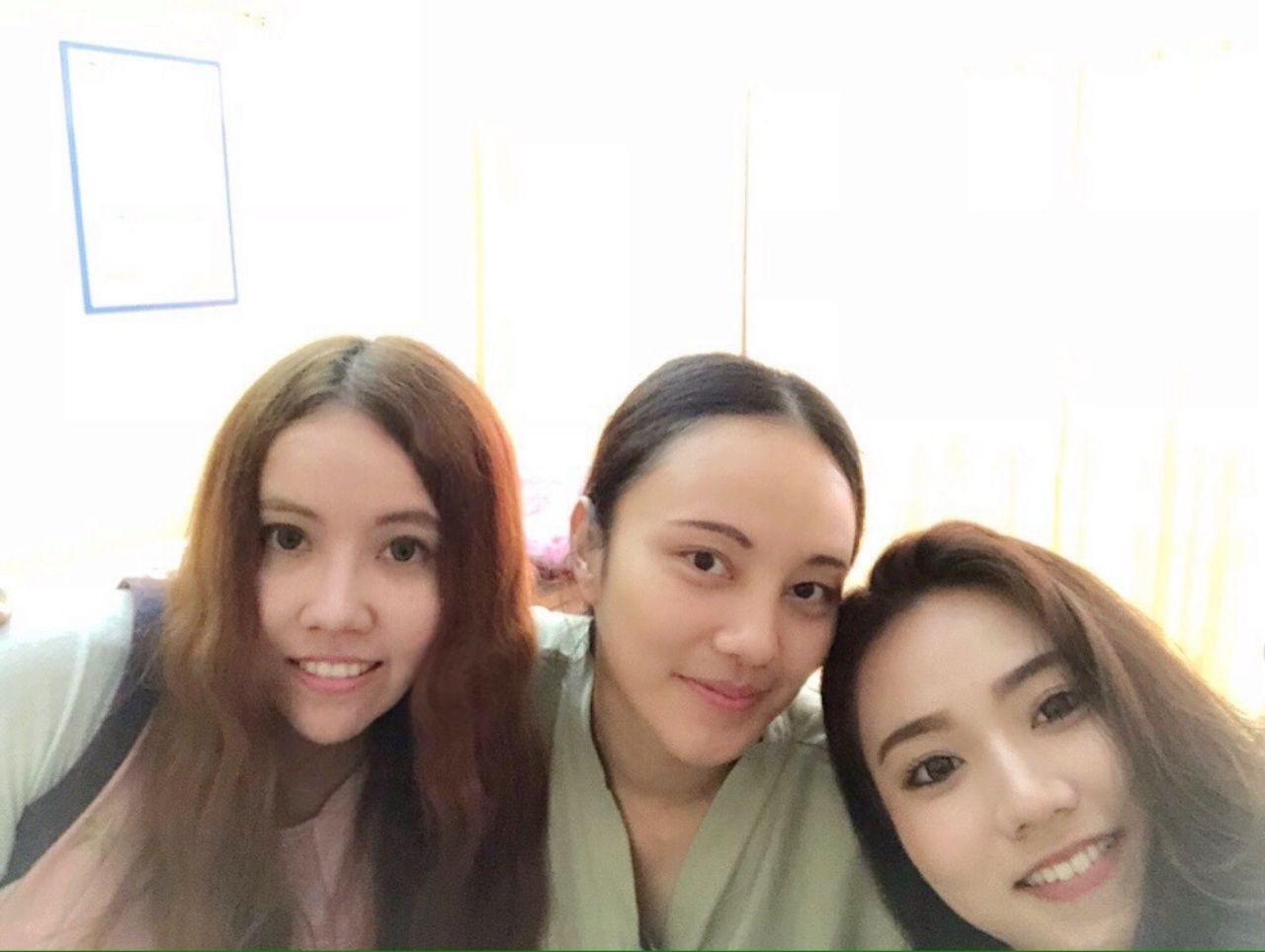 เมื่อครั้งที่แจกันและเรดาห์ ไปเยี่ยมกุญแจซอลที่โรงพยาบาลครั้งแรก 