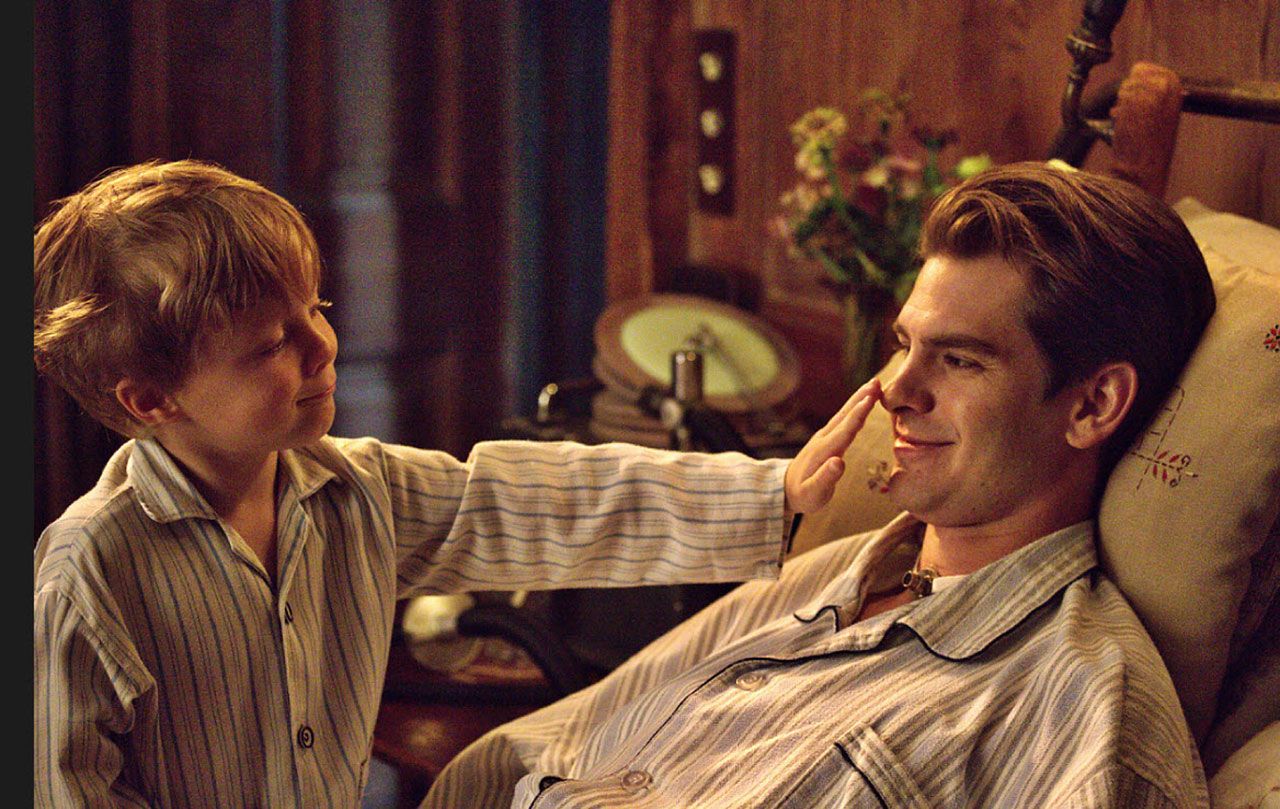 เขา (แอนดรูว์) เลือกจะมีชีวิตเพื่อดูลูกชายคนเดียวเติบโต