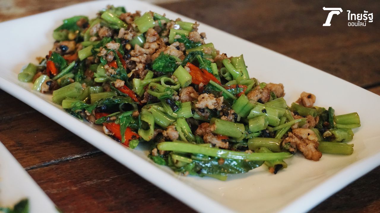 ผัดผักบุ้งหนำเลี้ยบหมูสับ