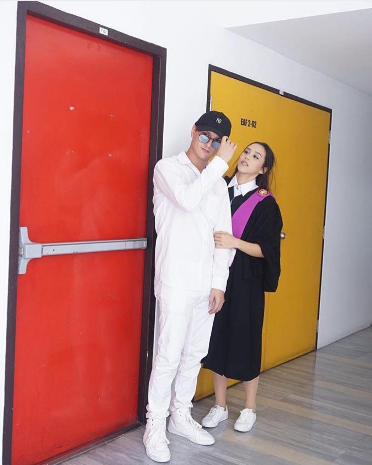 ชิน-ลิลลี่ ขอบคุณภาพจากอินเทอร์เน็ต