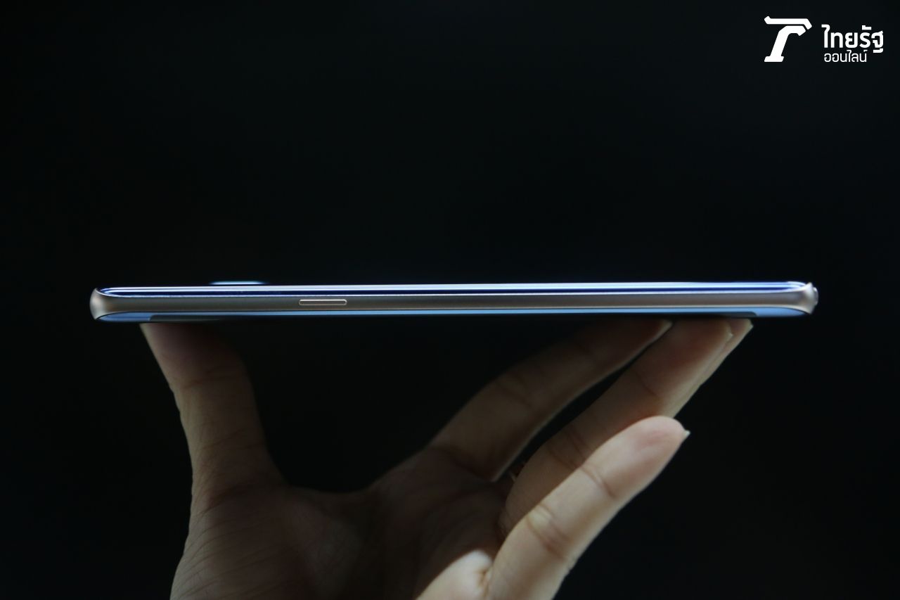 ปุ่มด้านซ้าย