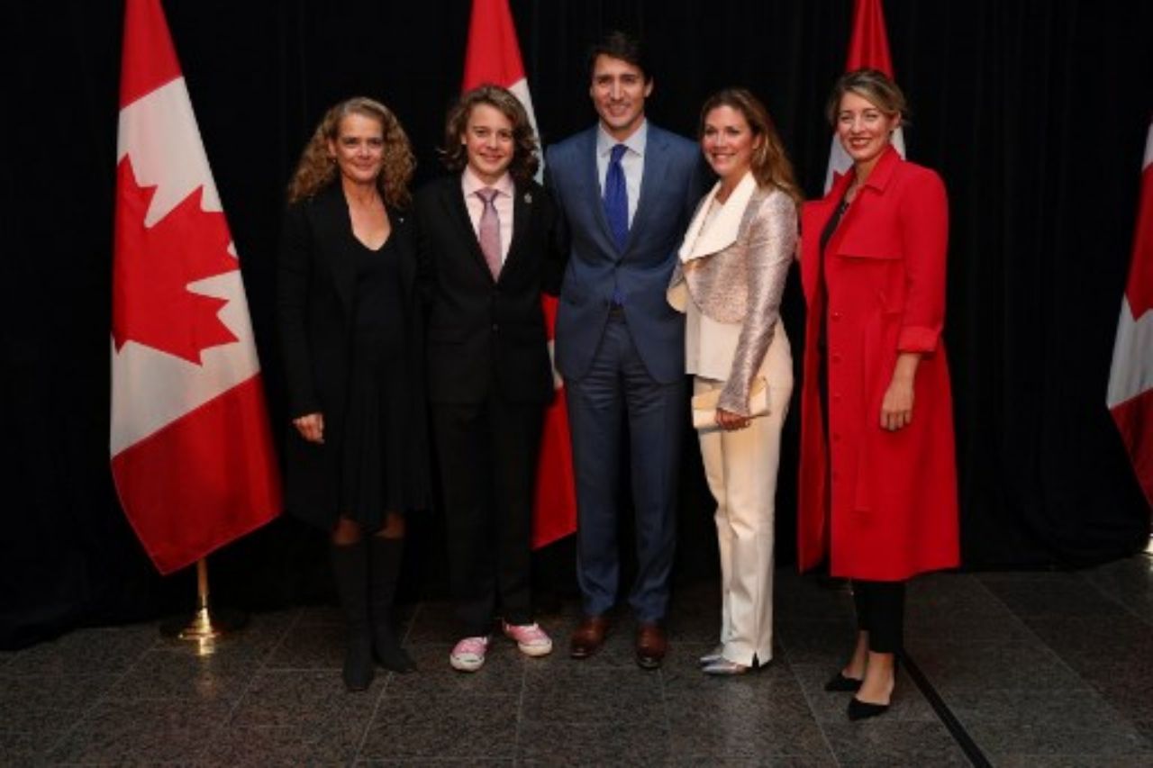 นายกรัฐมนตรีจัสติน ทรูโด แห่งแคนาดา ในงานพิธีแต่งตั้ง มาดาม จูลี พาแยต ดำรงตำแหน่งผู้สำเร็จราชการแทนพระองค์ฯแห่งแคนาดา เมื่อ 2 ต.ค.60 