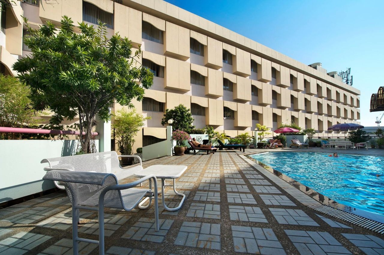 โรงแรมรัตนโกสินทร์ 