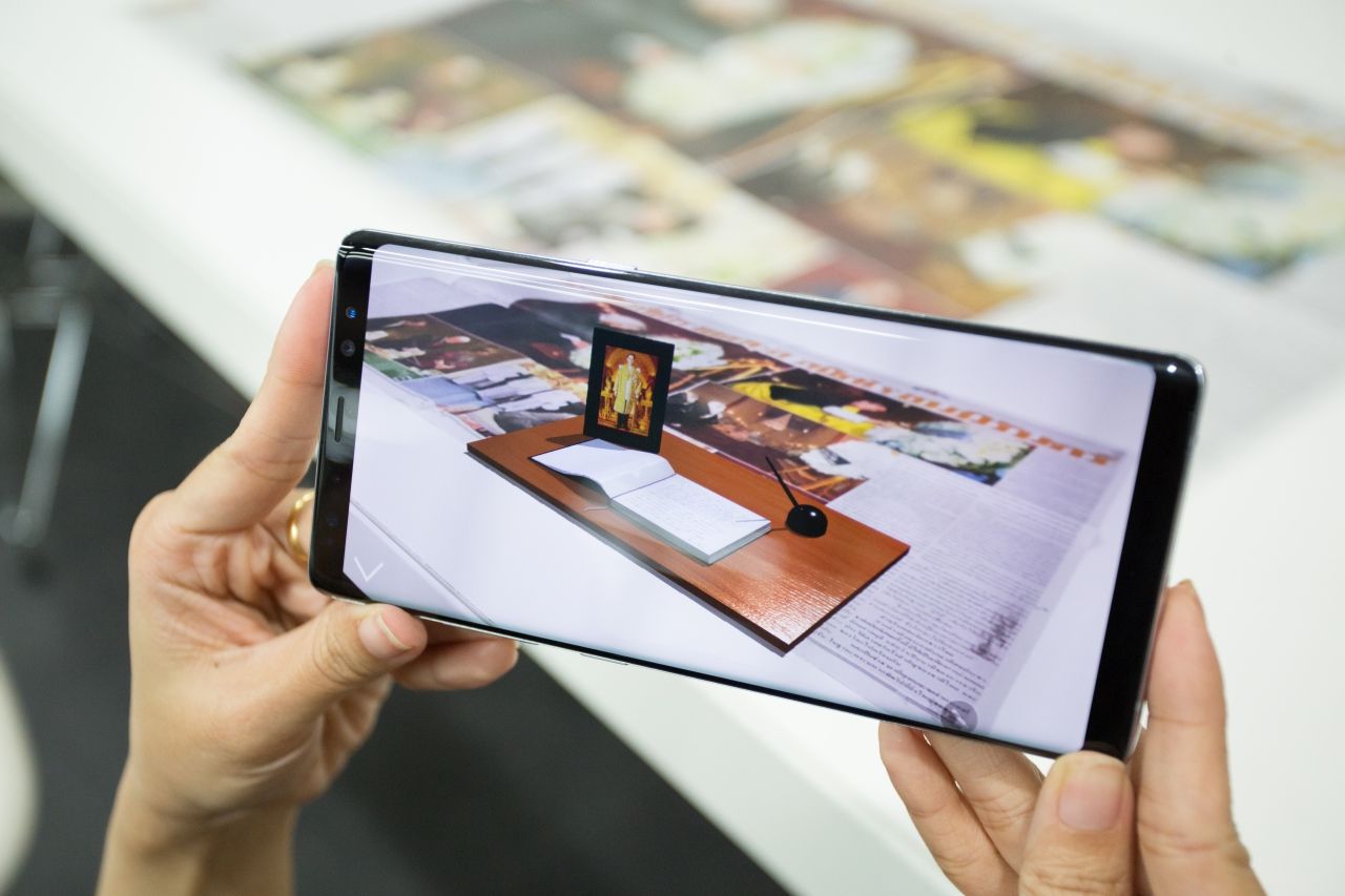 AR: ภาพ 3 มิติ สมุดลงนามแสดงความอาลัย