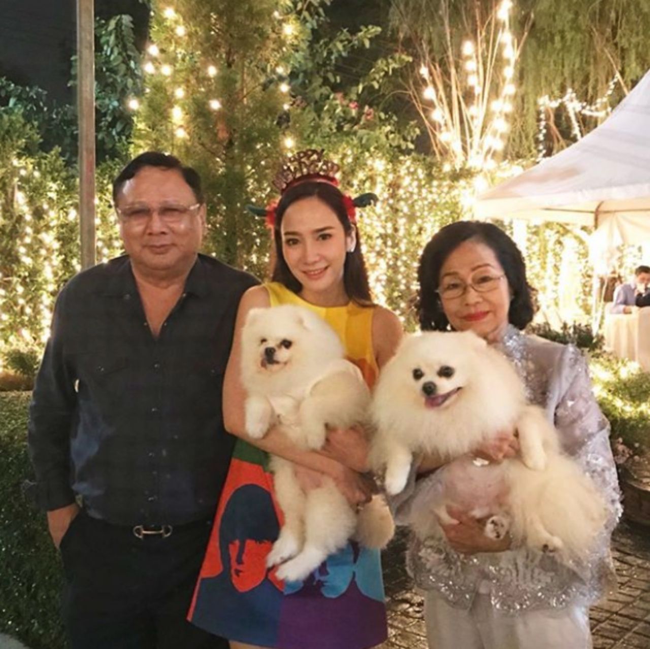 คุณพ่อคุณแม่สาวอั้ม