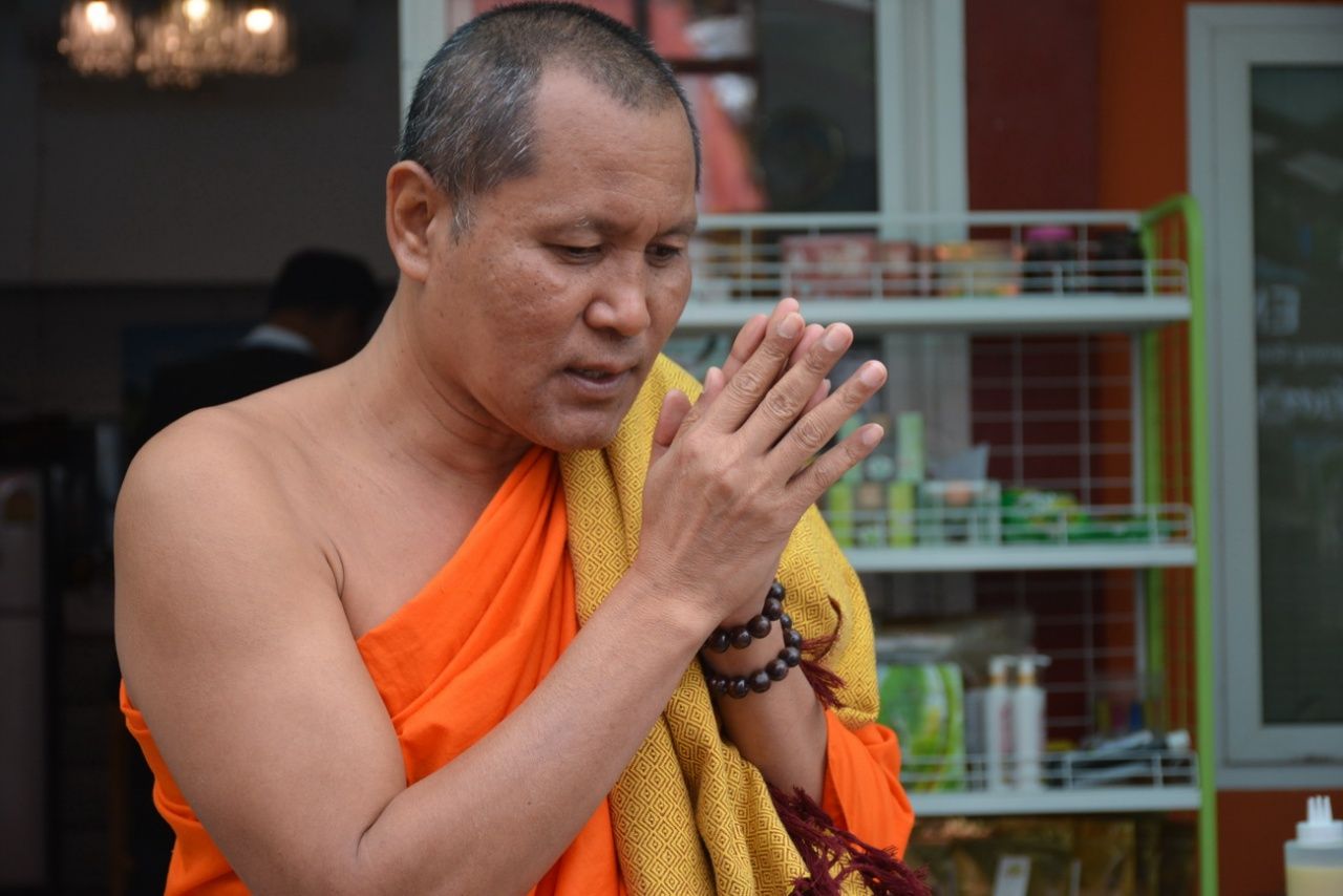 (เจ้าอาวาสวัดศรีสุพรรณ)