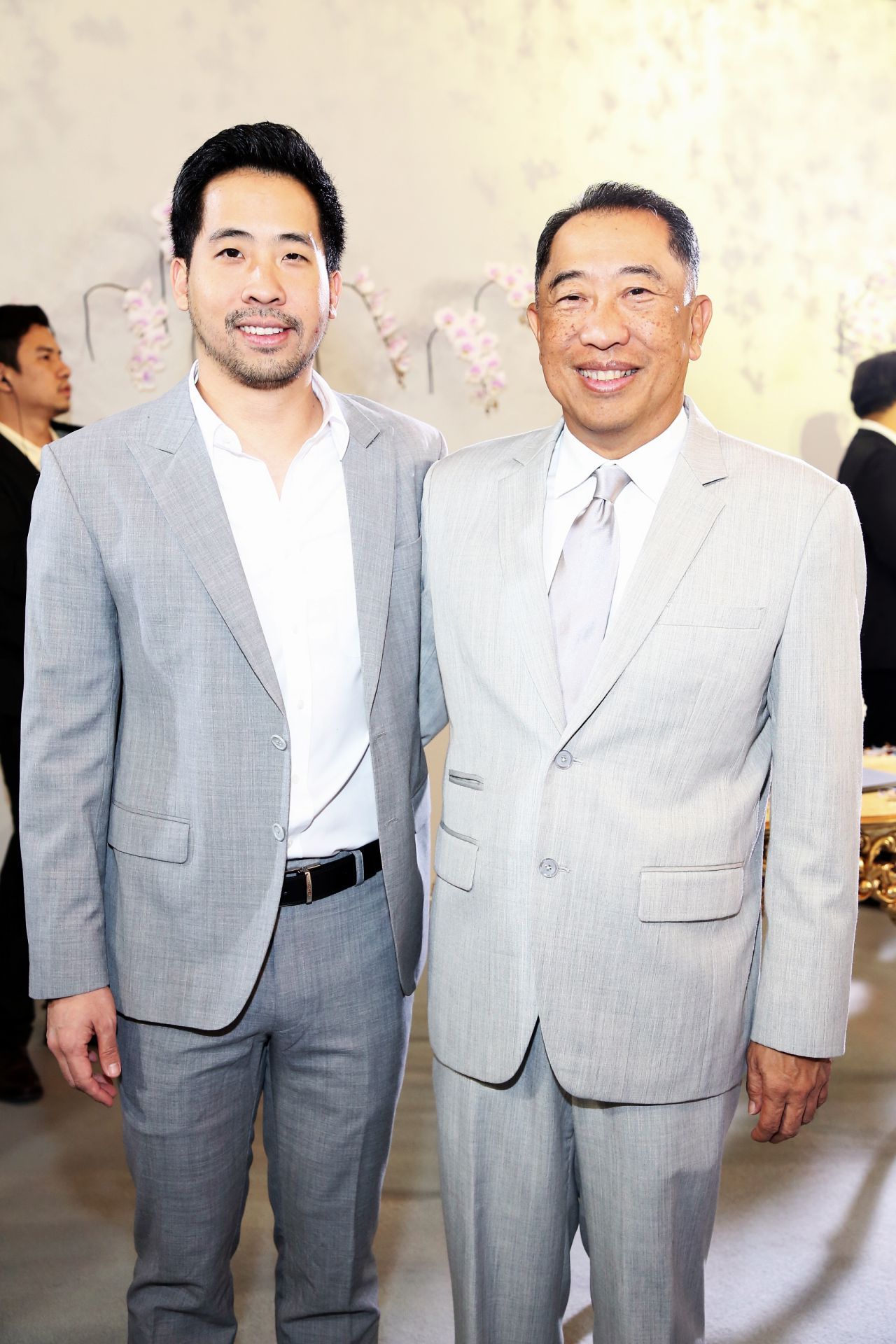 ดิฐวัฒน์ -  สงกรานต์ อิสสระ