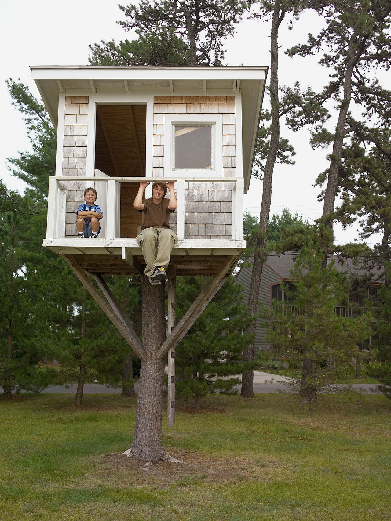 ไปเล่นกับพี่ชาย ที่บ้านต้นไม้มันฟินจริงๆ