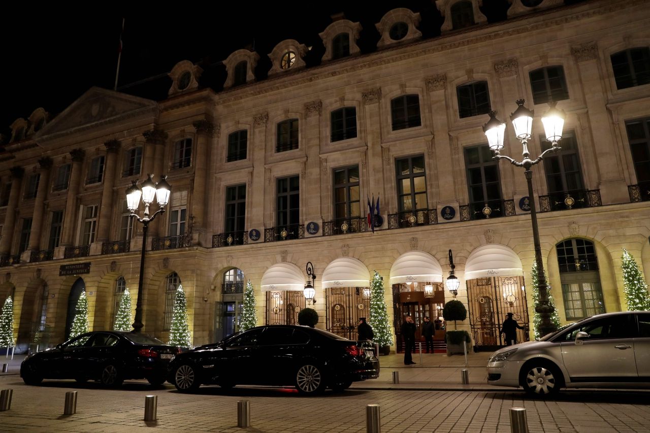 โรงแรม หรู ริตซ์- คาร์ลตัน