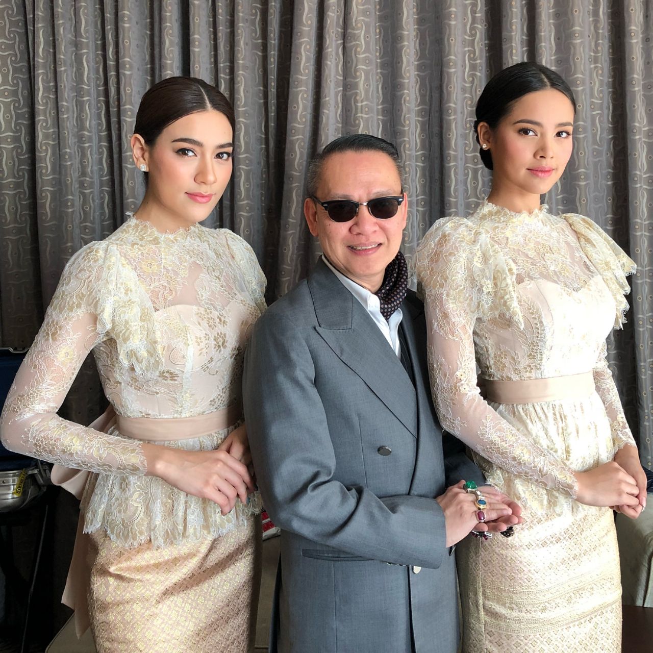 ตือ สมบัษร และ 2 นางเอก คิม-ญาญ่า