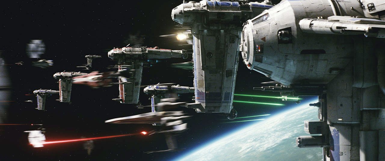 เปิดเรื่องก็มันแล้ว ด้วยฉากต่อสู้กลางอวกาศ