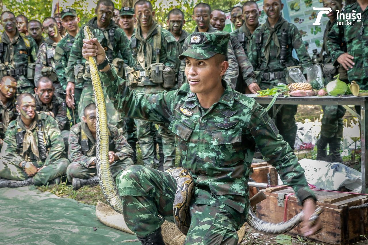 ส.อ.สาคร ผลจันทร์ ครูฝึกประจำสถานีการฝึกวิชาดำรงชีพ