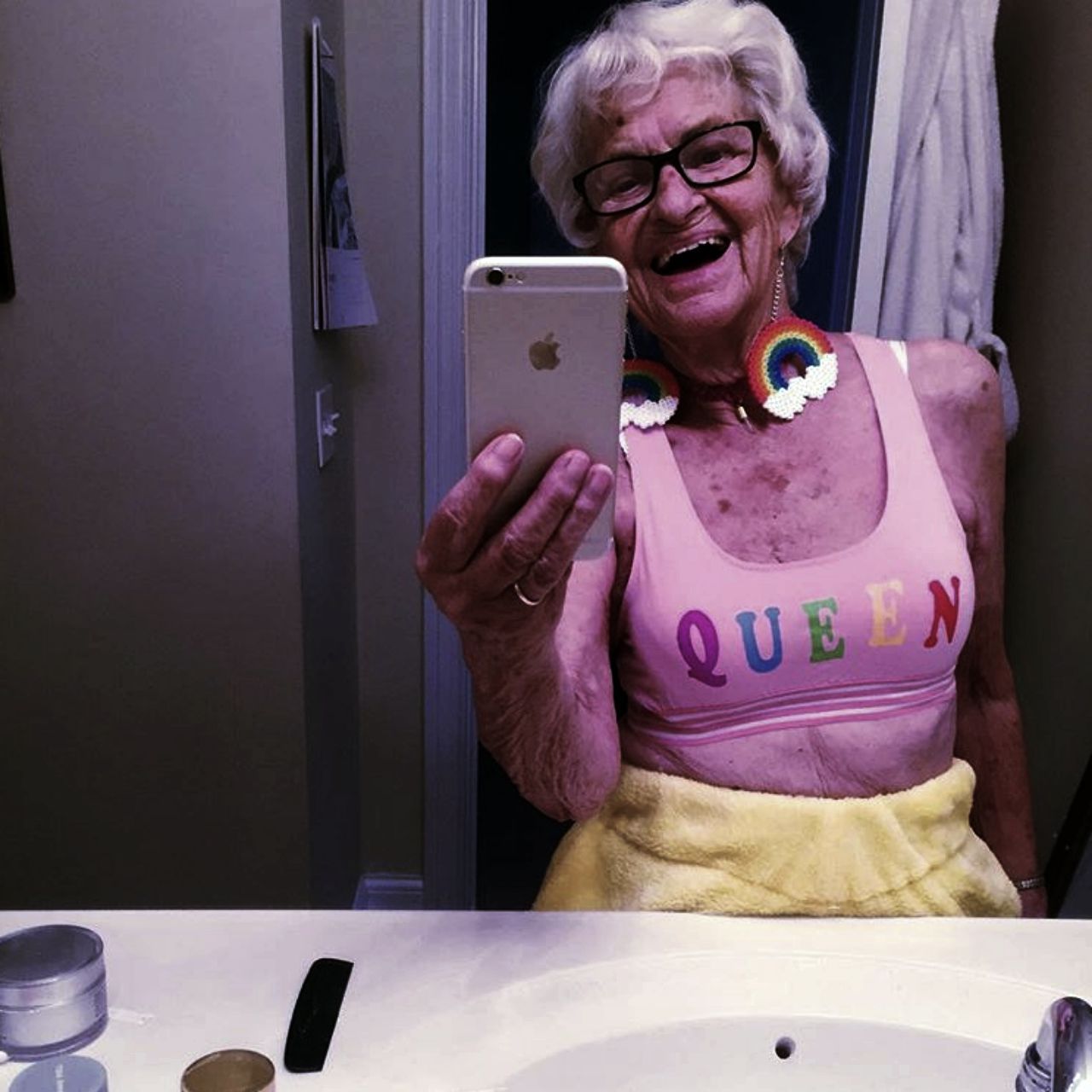 เซลฟี่เองหวานๆ