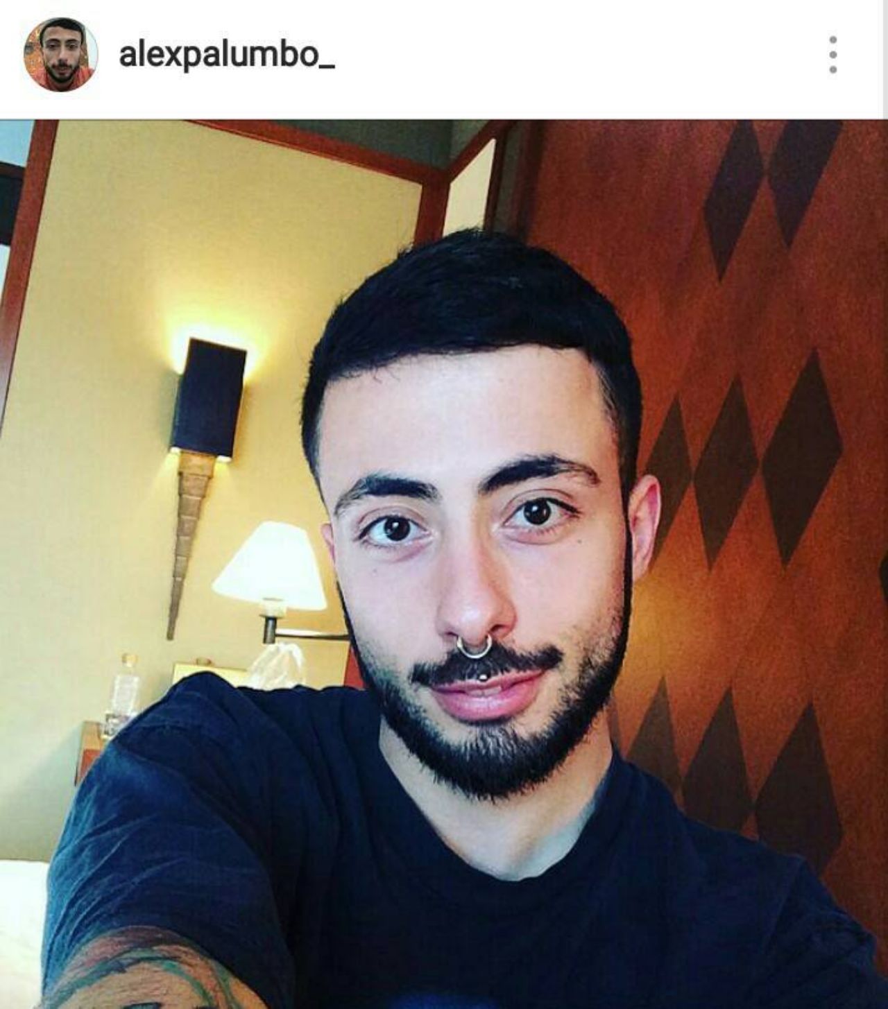 อเลสซานโดร พาลัมโบ